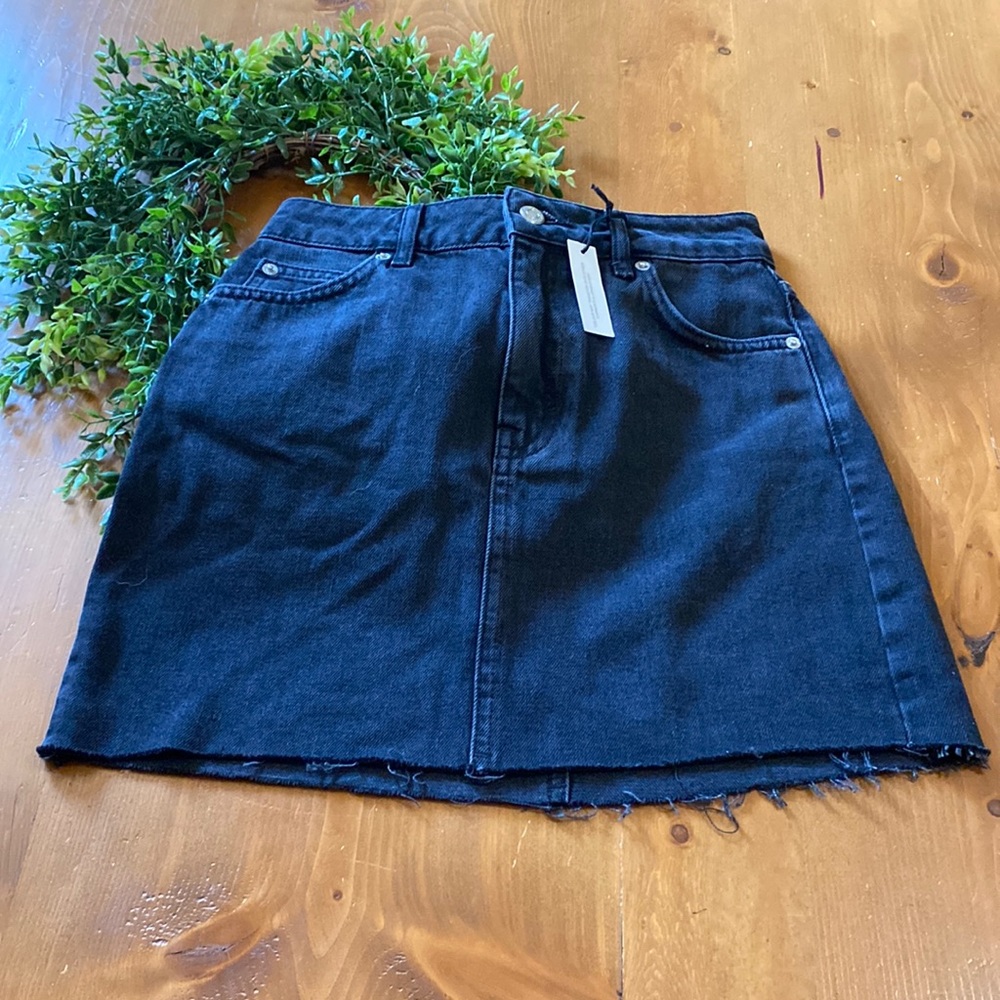 Topshop Moto Black Denim Raw Hem Mini Skirt Size 6